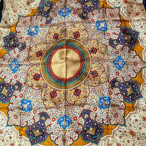 Metropolitan Museum of Art Silk Scarf - Picture 2 of 11